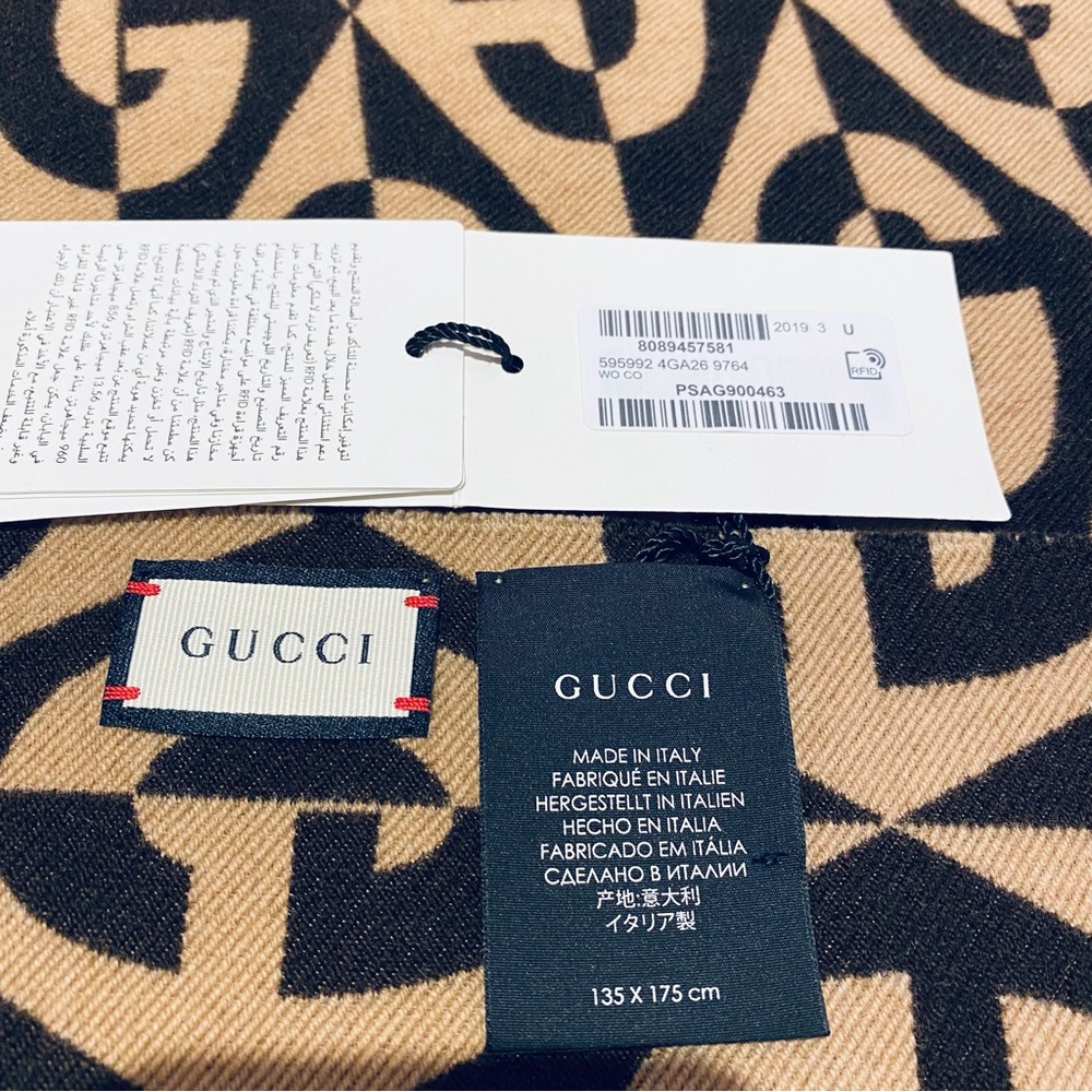 GUCCI GG RHOMBUS PONCHO. - Picture 10 of 11